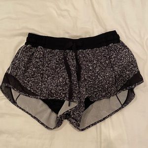 Lululemon Hotty hot shorts